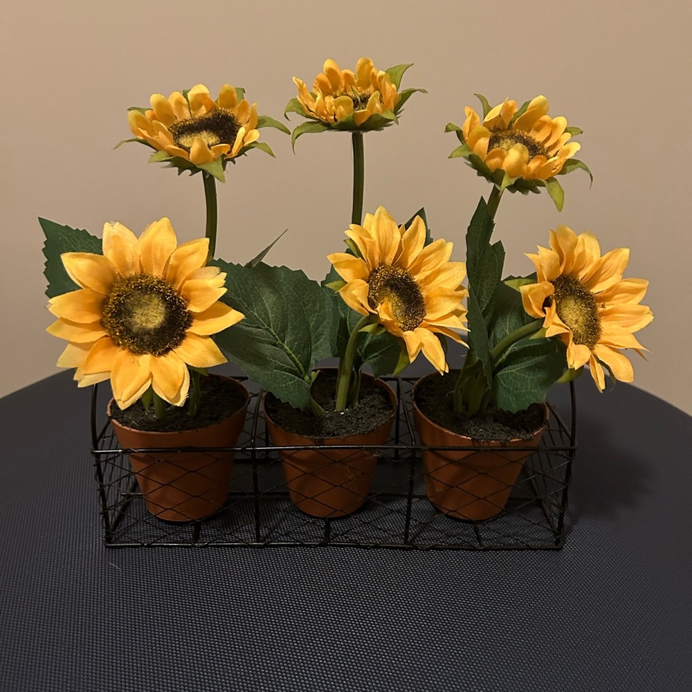 Floral trio decor